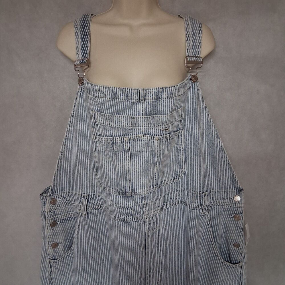 Gap Horseshoe Bib Overalls Woman's XXL Blue Railraod Striped New UltraSoft Denim